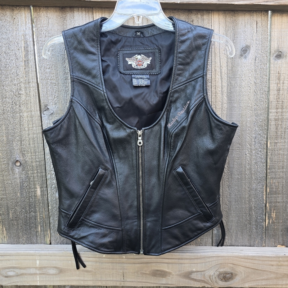 Harley-Davidson Vest Womens Medium Black Leather Biker Lace Up Sides Winged Logo